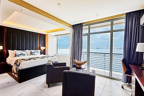 The Yacht Hotel