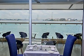 The Yacht Hotel