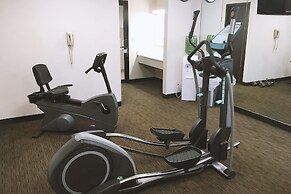 Norwood Inn & Suites Milwaukee