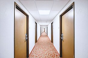 Norwood Inn & Suites Milwaukee