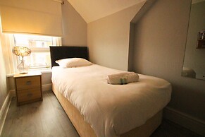 OYO Abbey Lodge Hotel