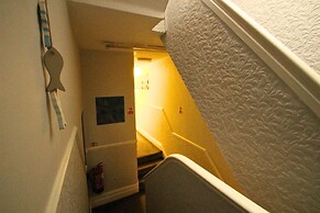 OYO Abbey Lodge Hotel