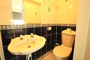 OYO Abbey Lodge Hotel