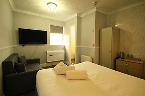 OYO Abbey Lodge Hotel