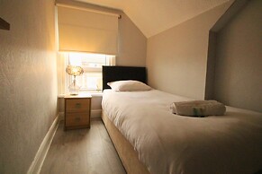 OYO Abbey Lodge Hotel