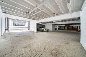Livestay - 2 Bed Hollywood Movie Themed Apt