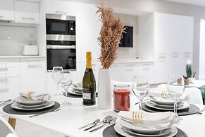 Livestay - 2 Bed Hollywood Movie Themed Apt