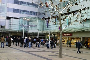 Livestay - One Bed Apt, Free Parking, Sleeps 4