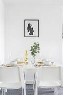 Livestay - One Bed Apt, Free Parking, Sleeps 4