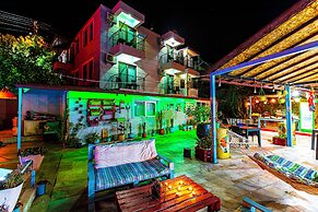 Tuthaliya Hotel