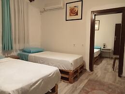 Tuthaliya Hotel