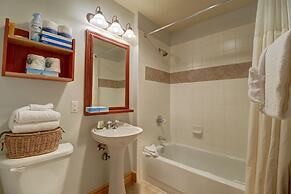 Cs110 Copper Springs 2 Bedroom Condo by RedAwning