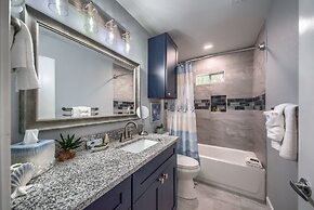 Castle Shadow DT 534 3 Bedroom Home by RedAwning