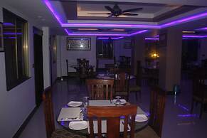 Khan Continental Hotel & Restaurant