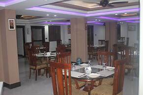 Khan Continental Hotel & Restaurant