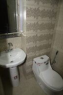 Khan Continental Hotel & Restaurant