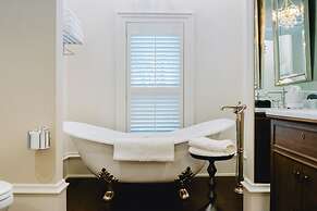 The Lilley Mansion Bed & Breakfast