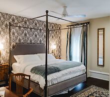 The Lilley Mansion Bed & Breakfast