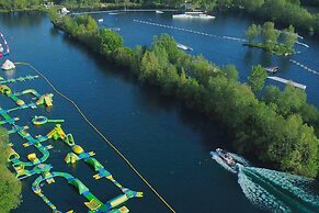 Livestay - Modern Spacious 2 Bed 2 Bath Apartment