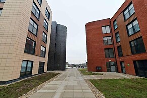 Livestay - Modern Spacious 2 Bed 2 Bath Apartment