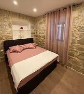 Apt at Premium Location in Split, 1 min to sea