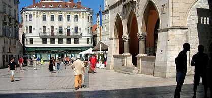 Apt at Premium Location in Split, 1 min to sea