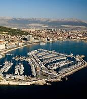 Apt at Premium Location in Split, 1 min to sea
