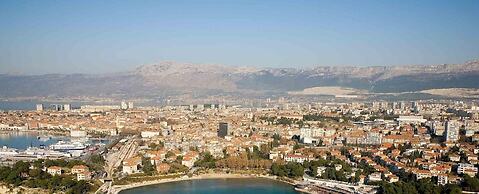 Apt at Premium Location in Split, 1 min to sea