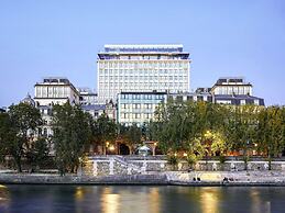 SO/ Paris Hotel