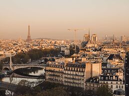SO/ Paris Hotel