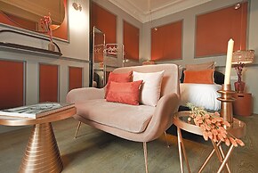 The Lord Byron Suite