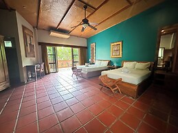 Casa Sunzal Boutique Hotel