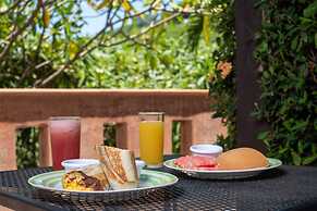 Casa Sunzal Boutique Hotel