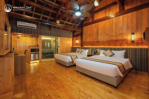 Moc Chau Island - Bach Long Glass Bridge