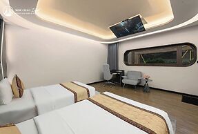 Moc Chau Island - Bach Long Glass Bridge