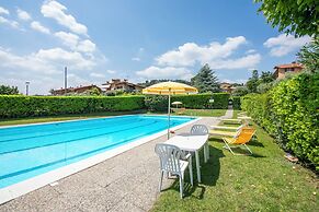 La Casa Accanto With Shared Pool