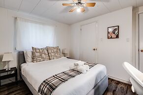 Muskoka Waterfront Retreat