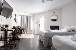 Muskoka Waterfront Retreat