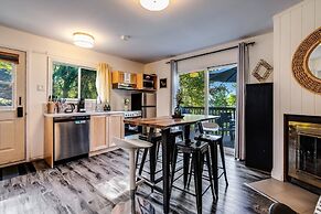 Muskoka Waterfront Retreat