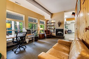 Muskoka Waterfront Retreat