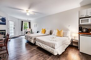 Muskoka Waterfront Retreat