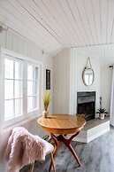 Muskoka Waterfront Retreat