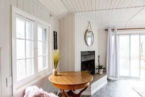 Muskoka Waterfront Retreat