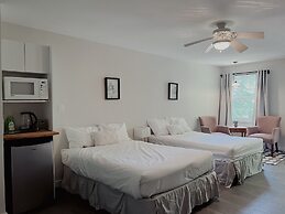 Muskoka Waterfront Retreat