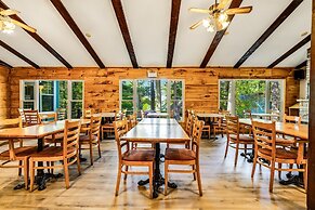 Muskoka Waterfront Retreat