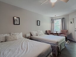 Muskoka Waterfront Retreat