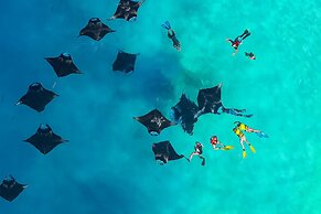 Swarn by Hawks Hotels Kamadhoo Baa Atoll