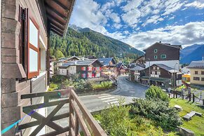Monterosa Cozy Apartment 200m From Ski