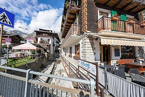Monterosa Cozy Apartment 200m From Ski