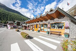 Monterosa Cozy Apartment 200m From Ski
